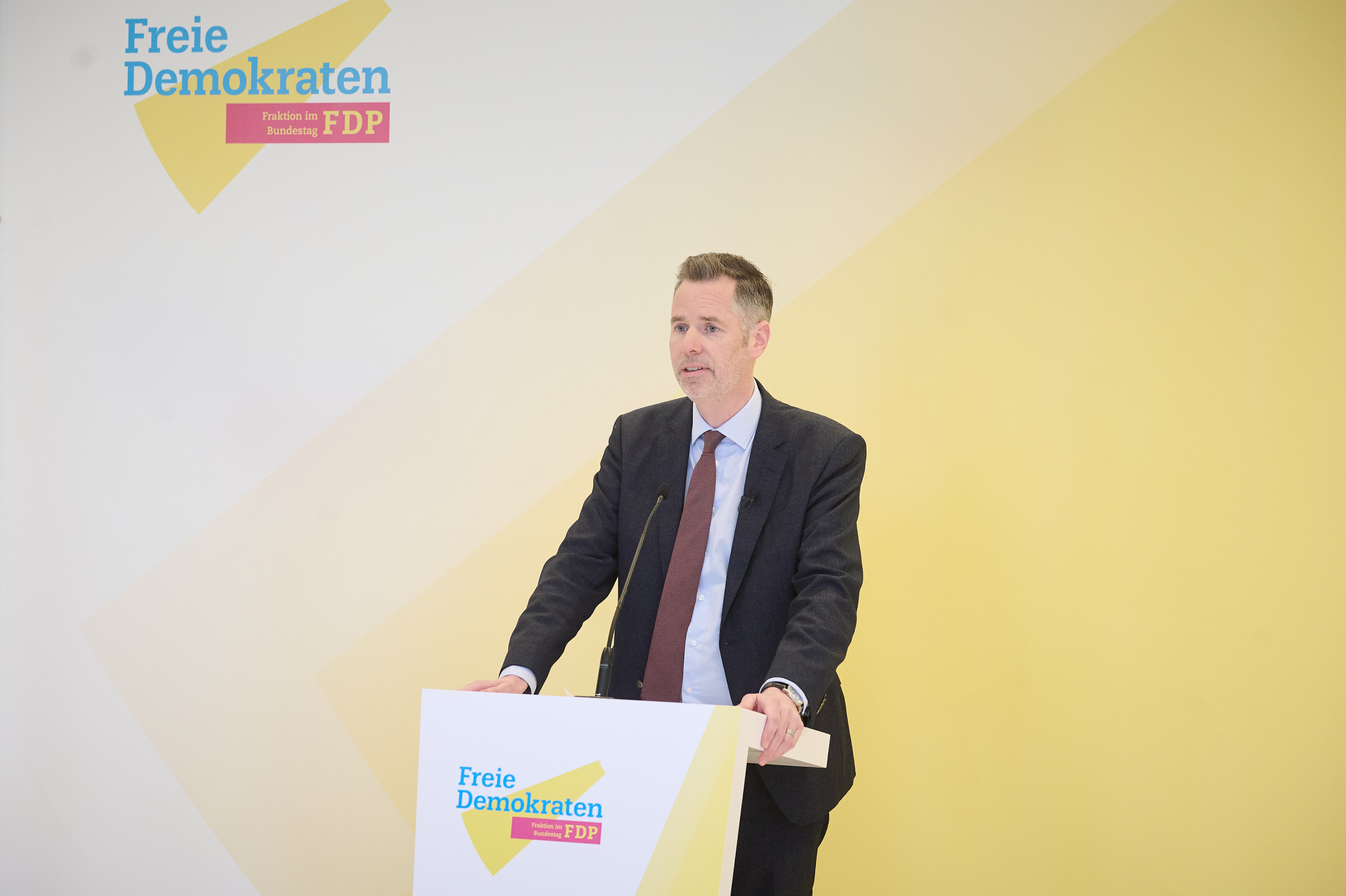 Berlin, Christian Dürr gibt Pressekonferenz im Bundestag