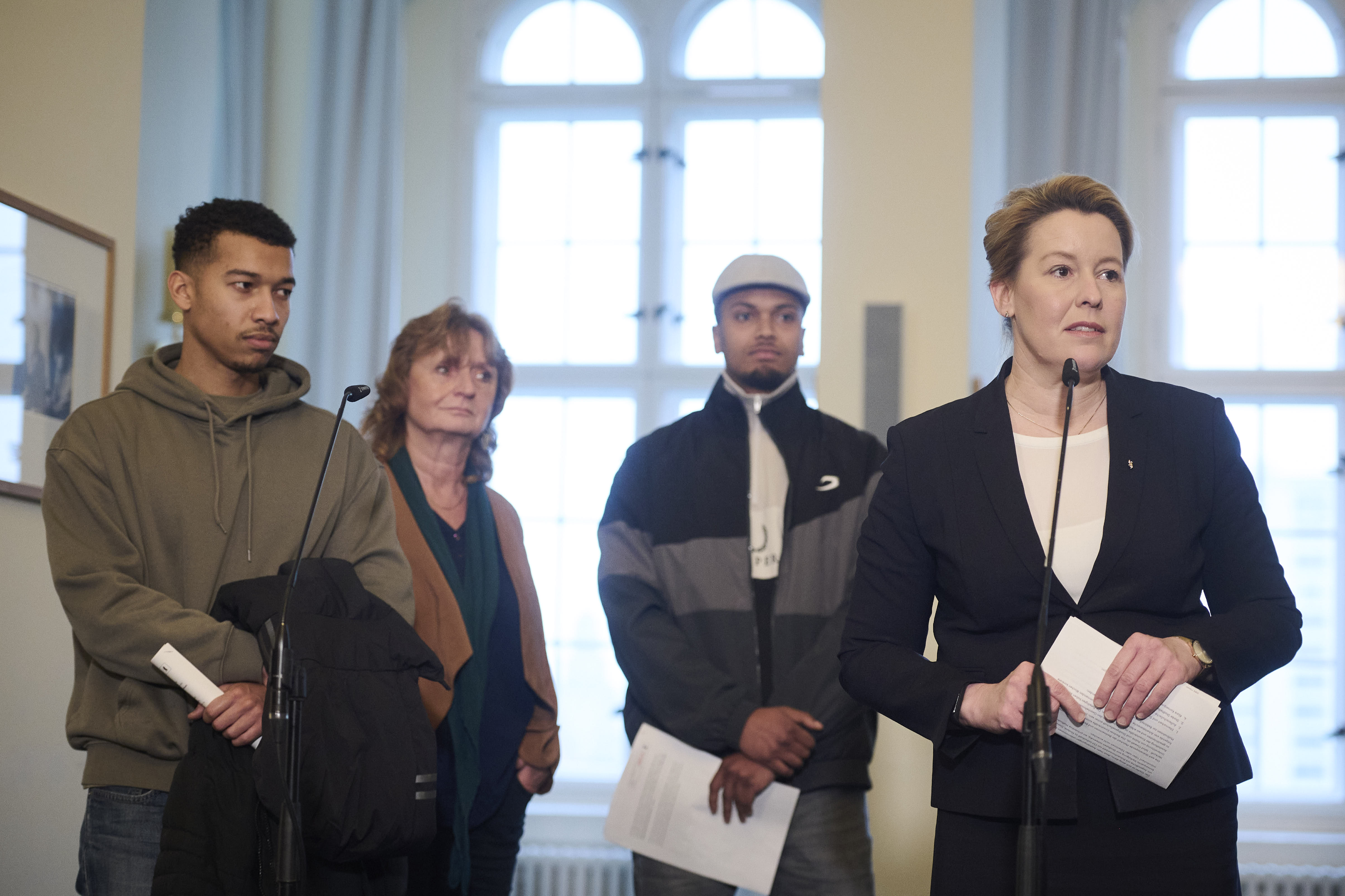 20230111_AdoraPress_GipfelJugendgewaltRathaus2023_2003