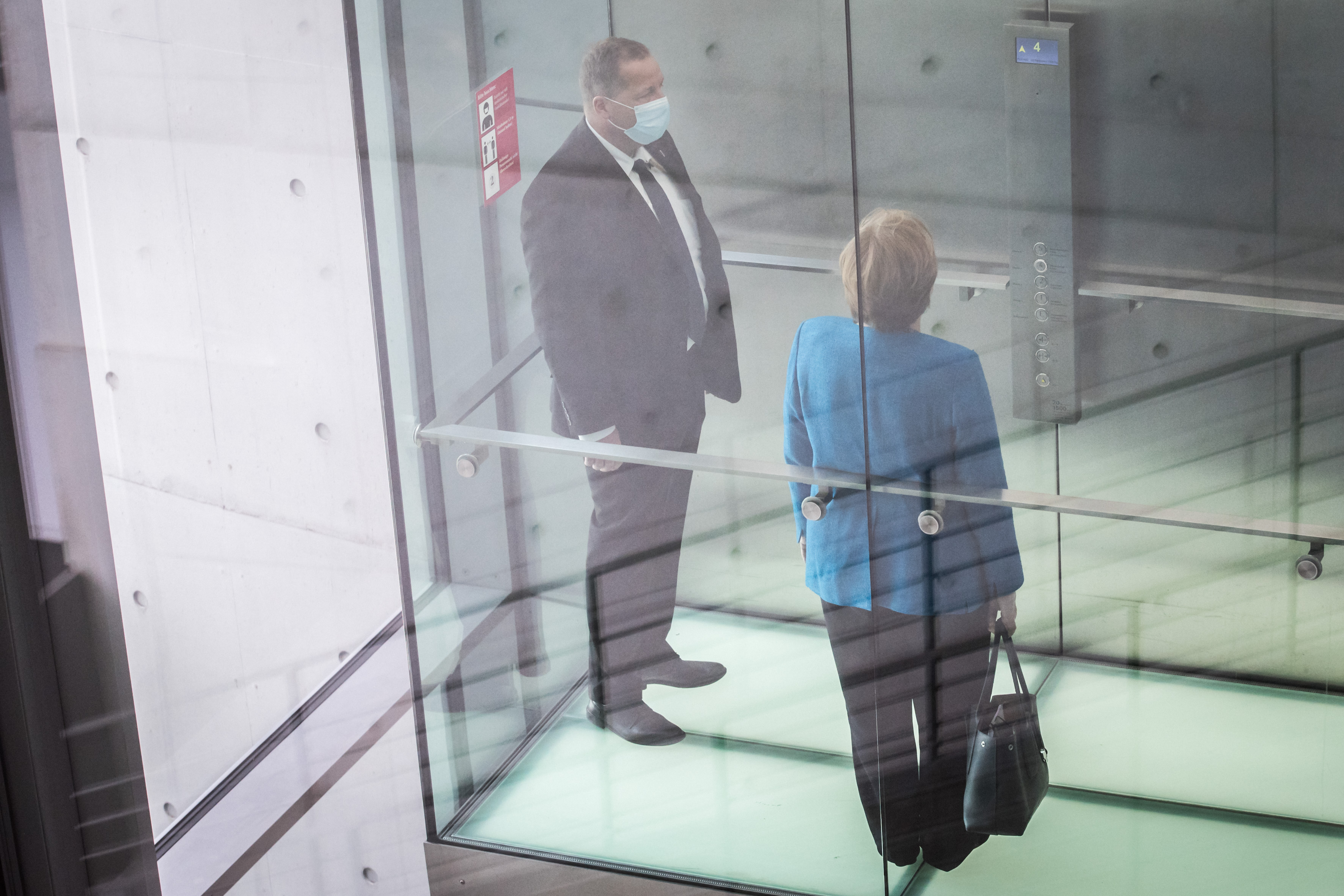 20210423_AdoraPress_MerkelWirecard_270