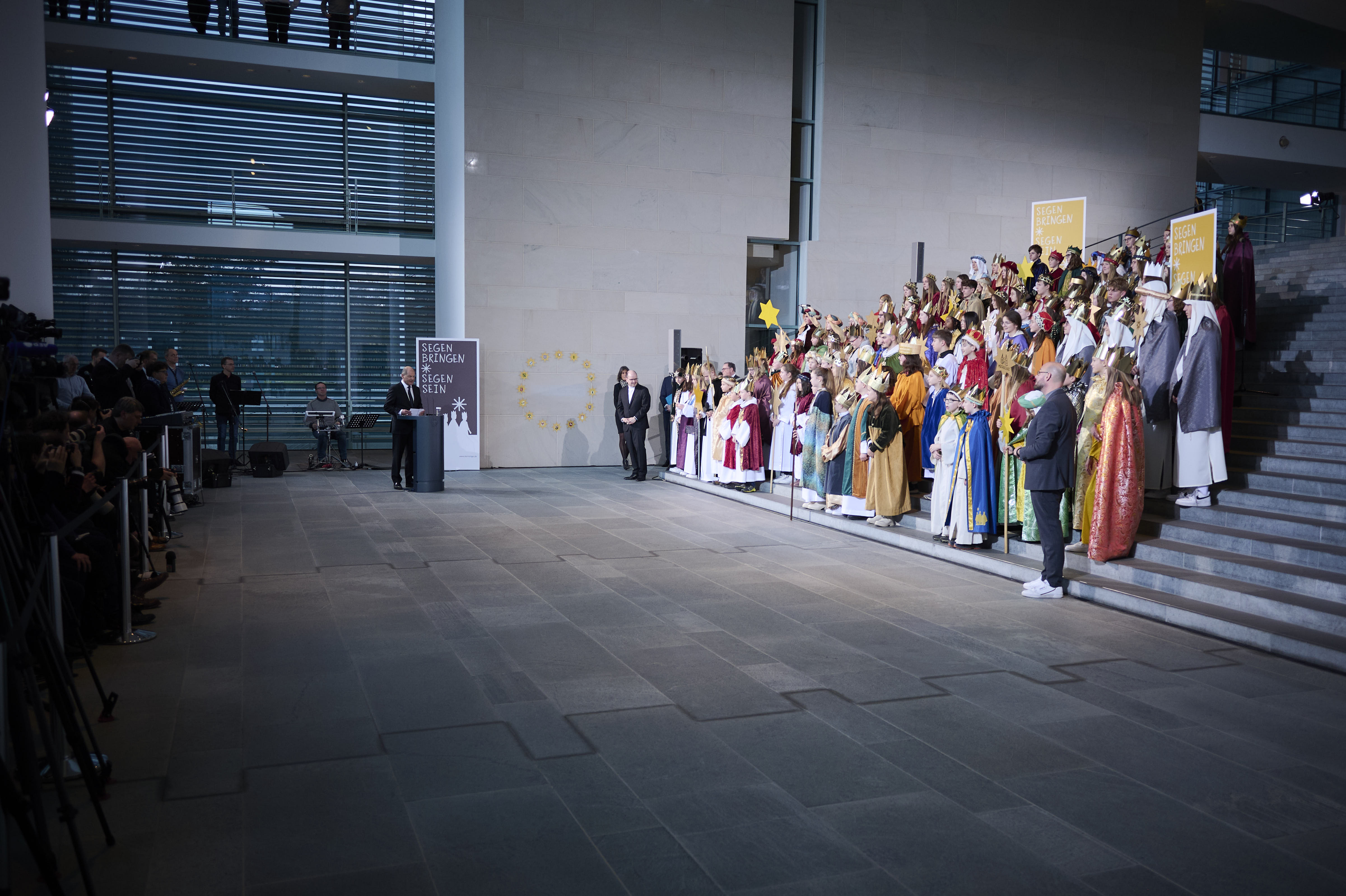 20230105_AdoraPress_ScholzSternsingerKanzleramt2023_2001